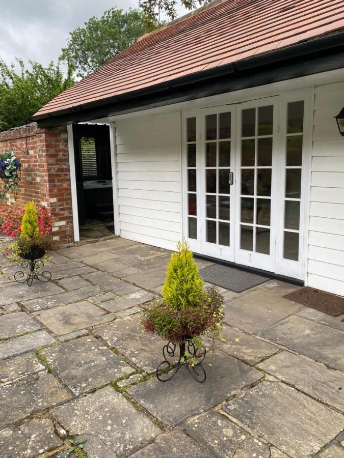 The Garth Guest Suite Studio Cottage Лингфийлд Екстериор снимка