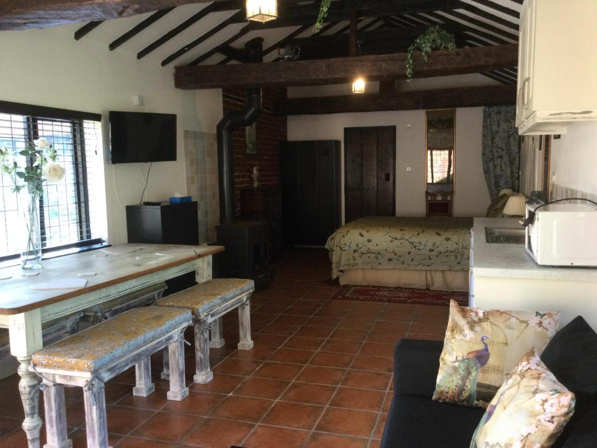 The Garth Guest Suite Studio Cottage Лингфийлд Екстериор снимка